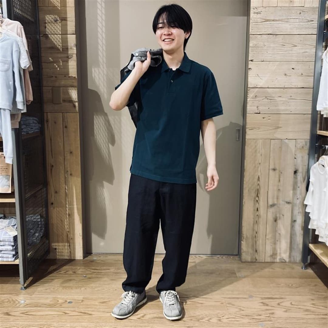スタッフスナップサムネ
