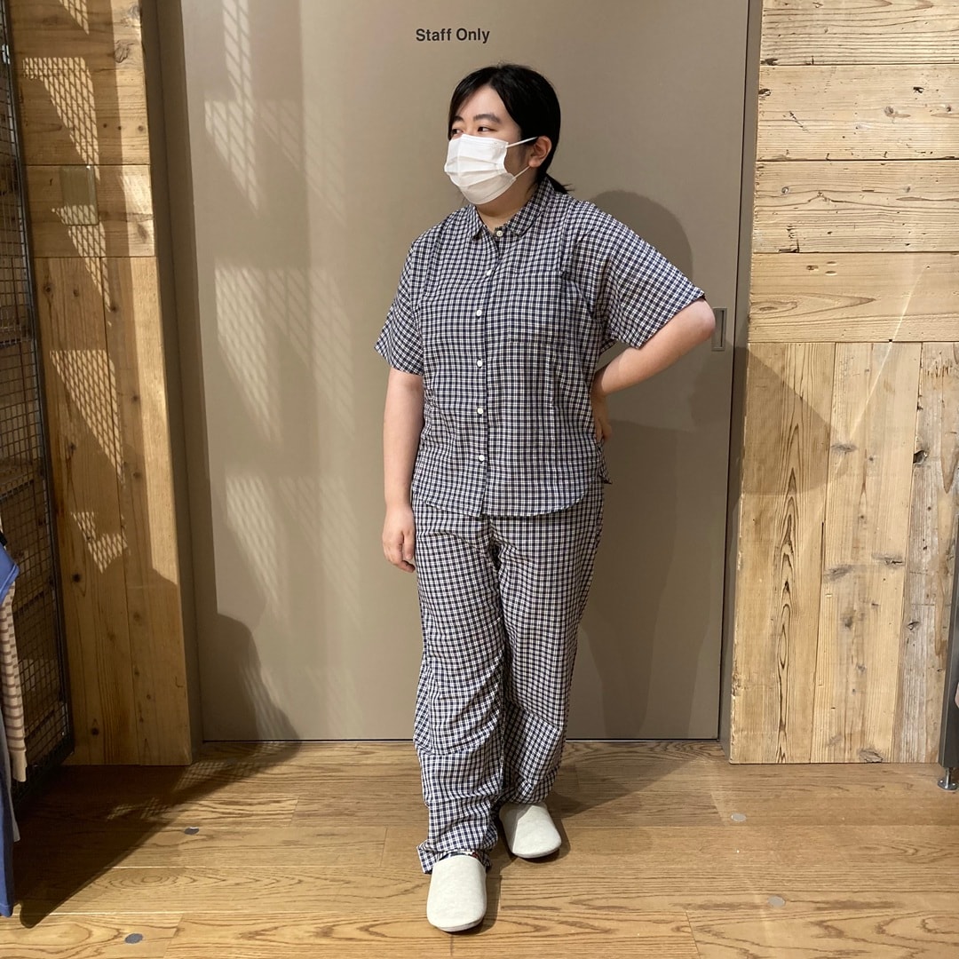 スタッフスナップサムネ