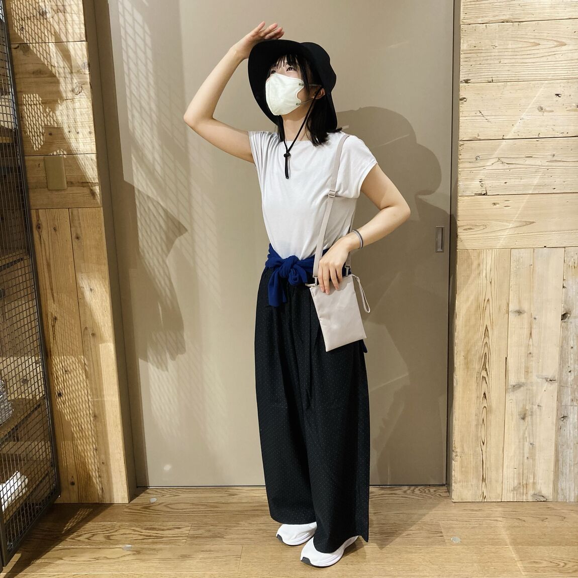 スタッフスナップサムネ