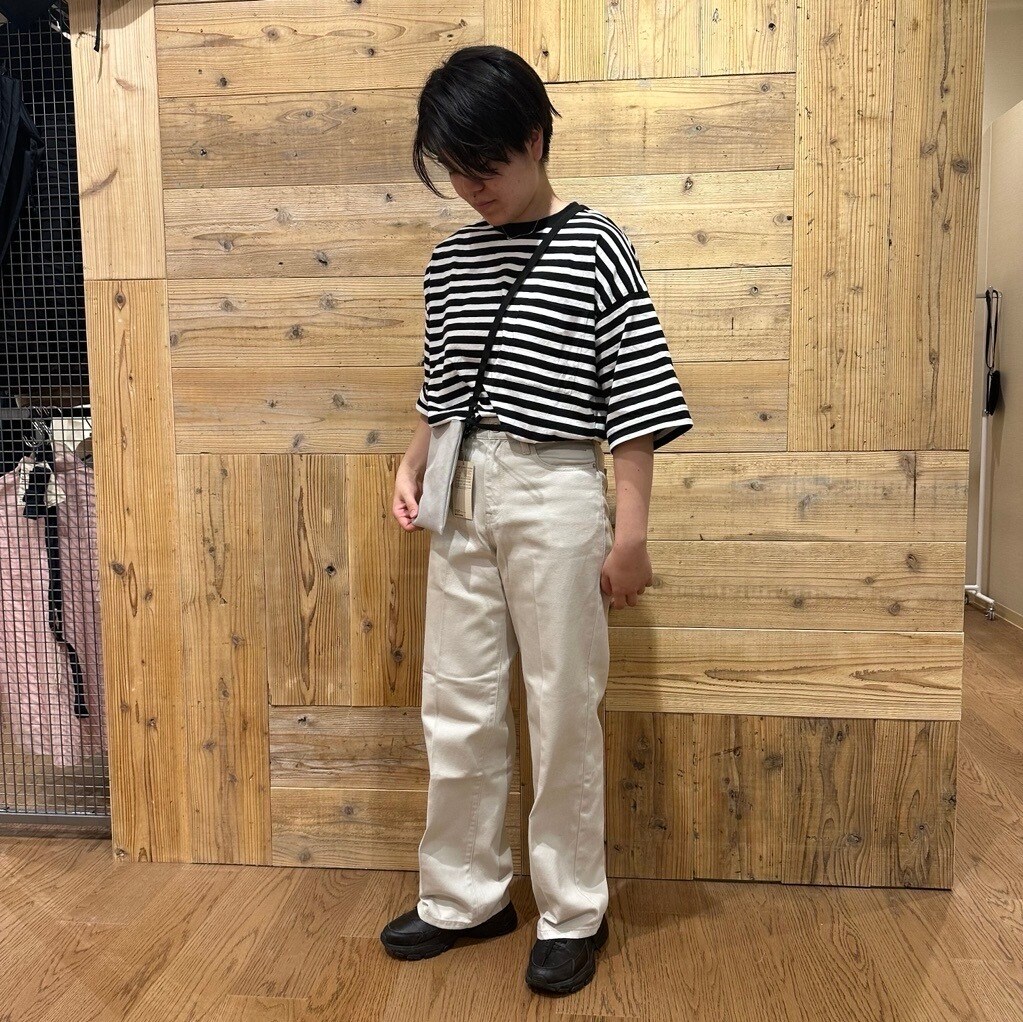 スタッフスナップサムネ