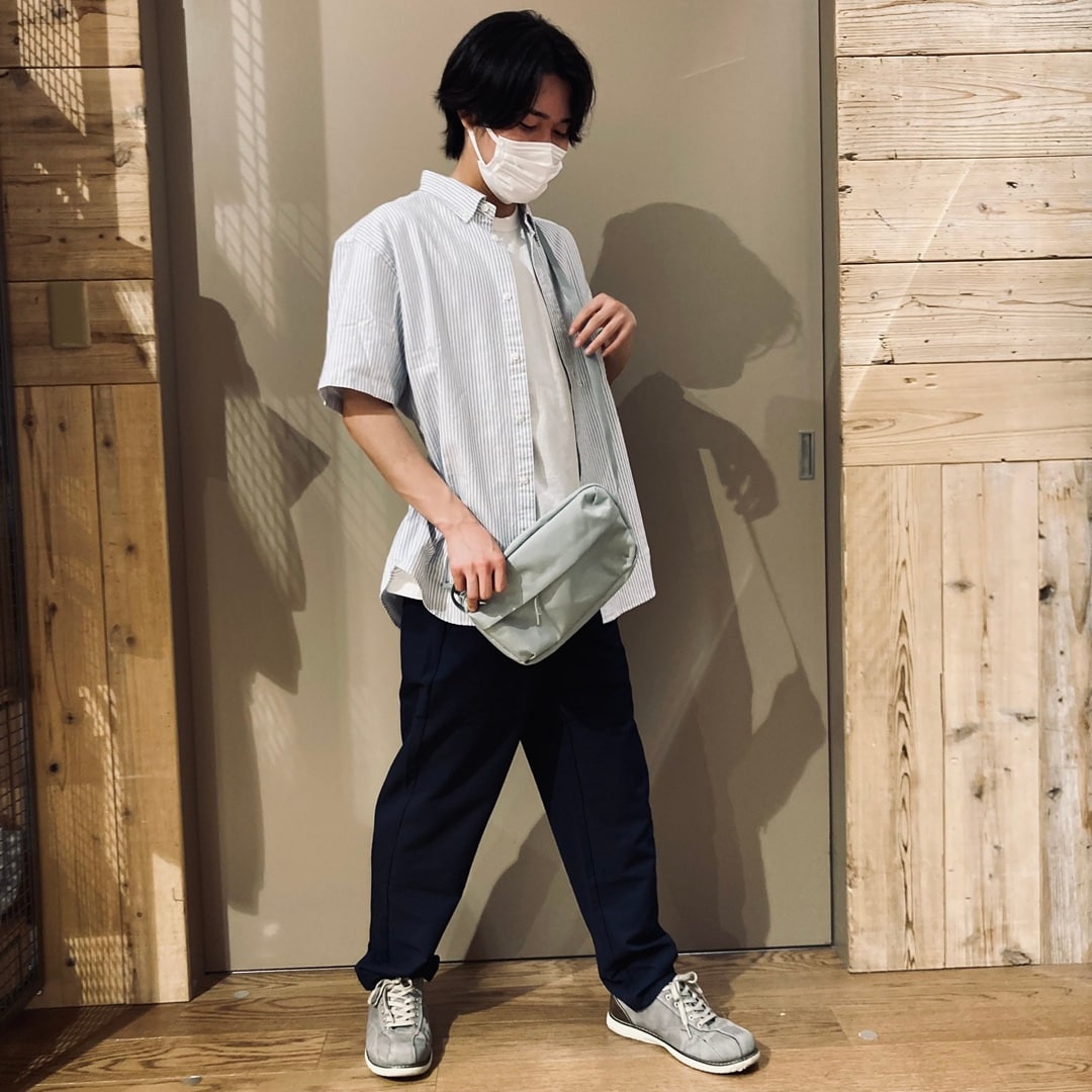 スタッフスナップサムネ