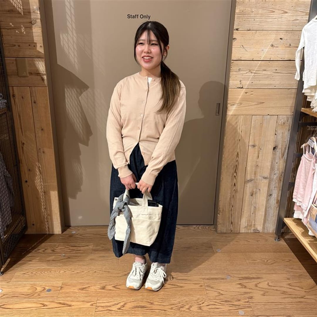 スタッフスナップサムネ