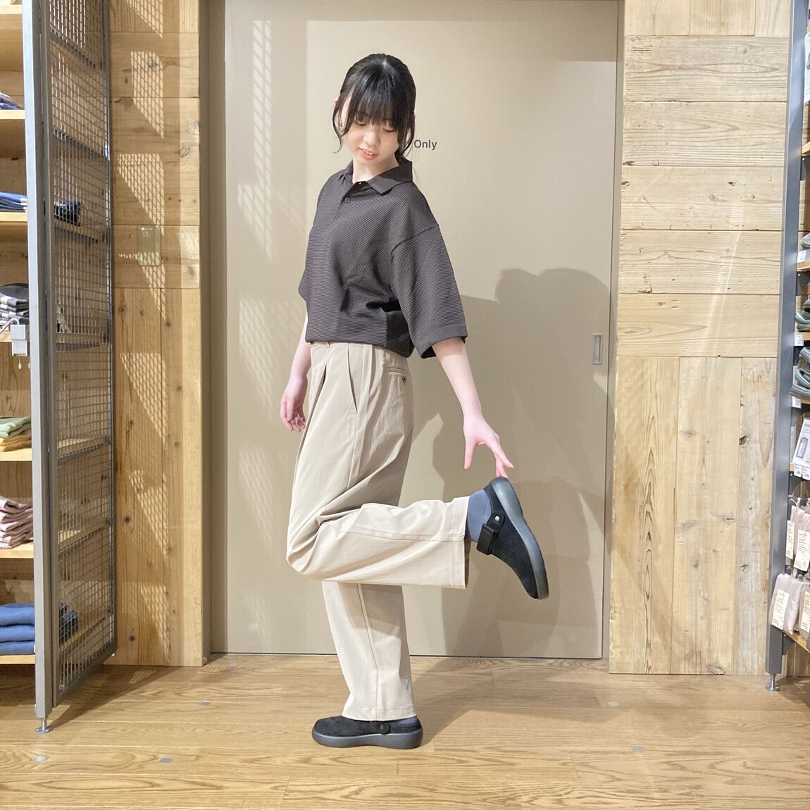 スタッフスナップサムネ