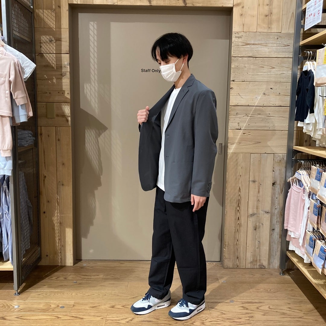 スタッフスナップサムネ