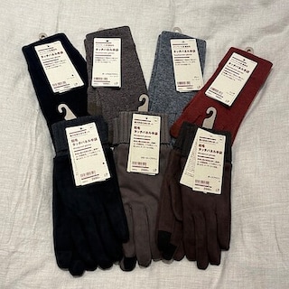 【イオン天王町】寒い時期に便利な衣服雑貨のご紹介