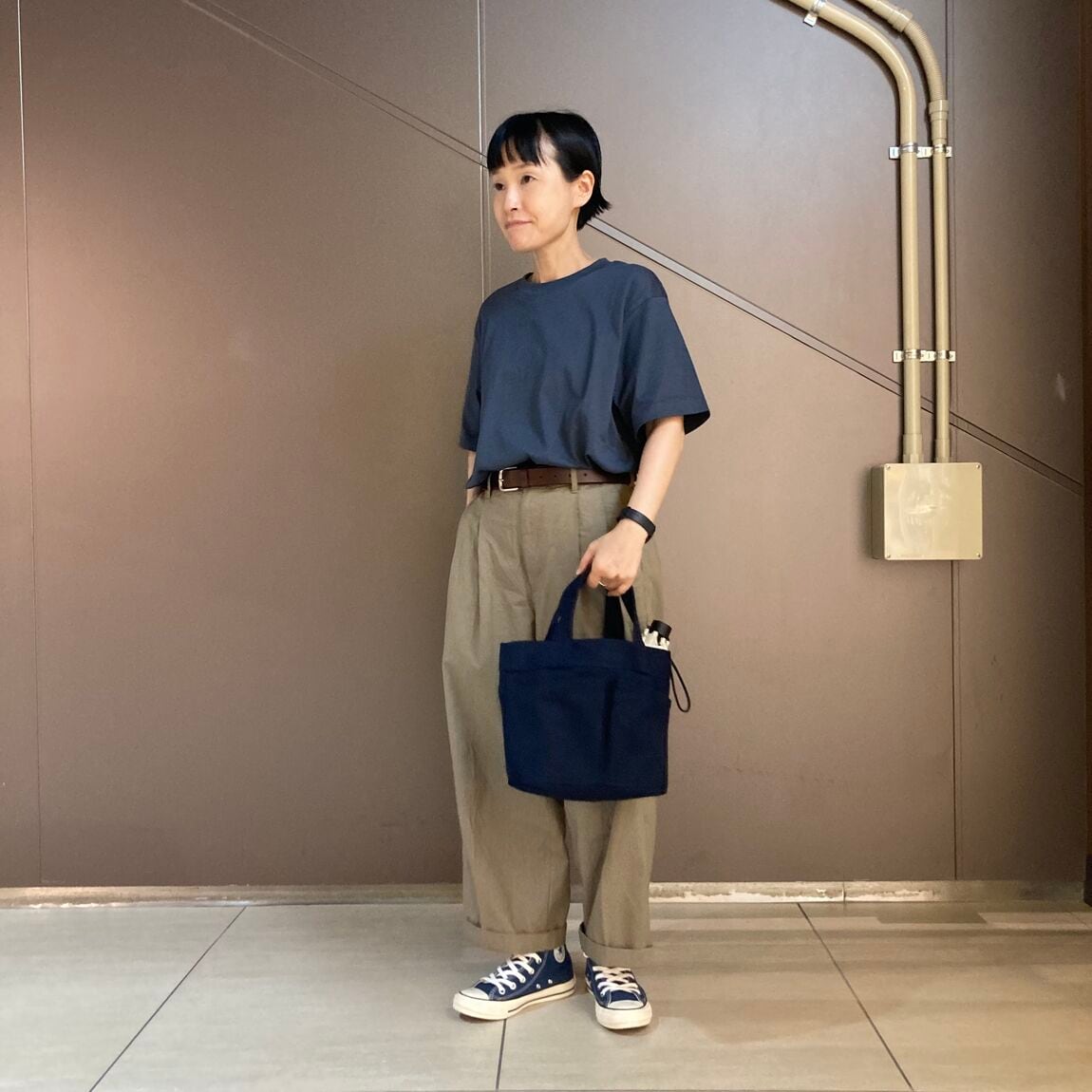 涼感タックストレートパンツ