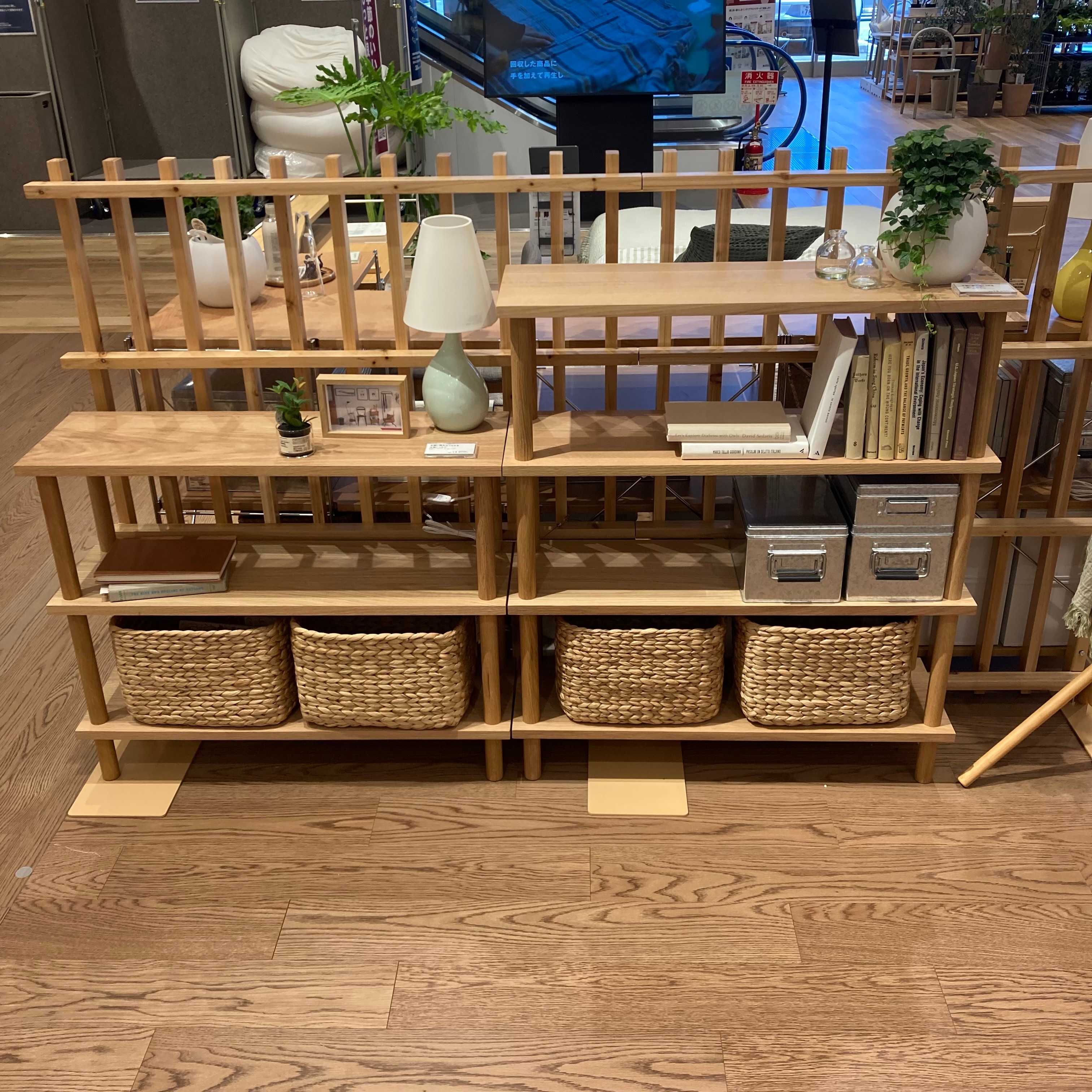手軽に組み立てられるシェルフ