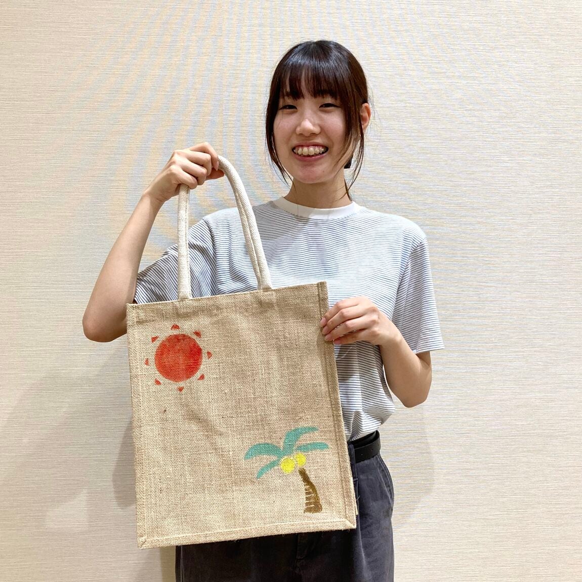 【Ｖタウン芥見】ジュートマイバッグに絵を描こう！