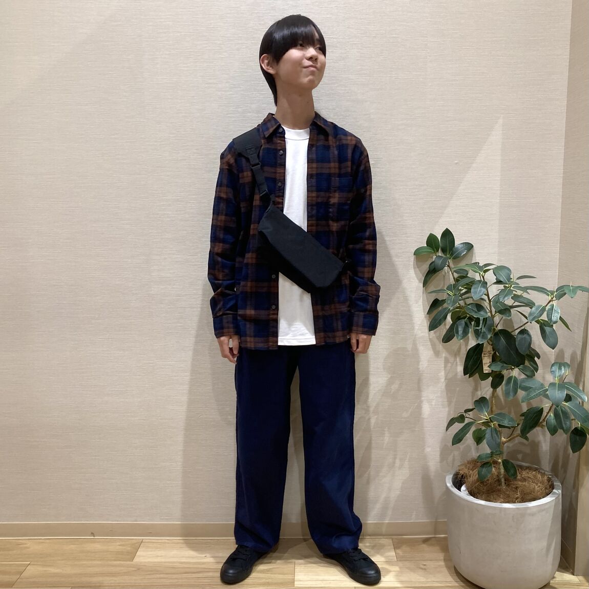 【Ｖタウン芥見】身長174cm