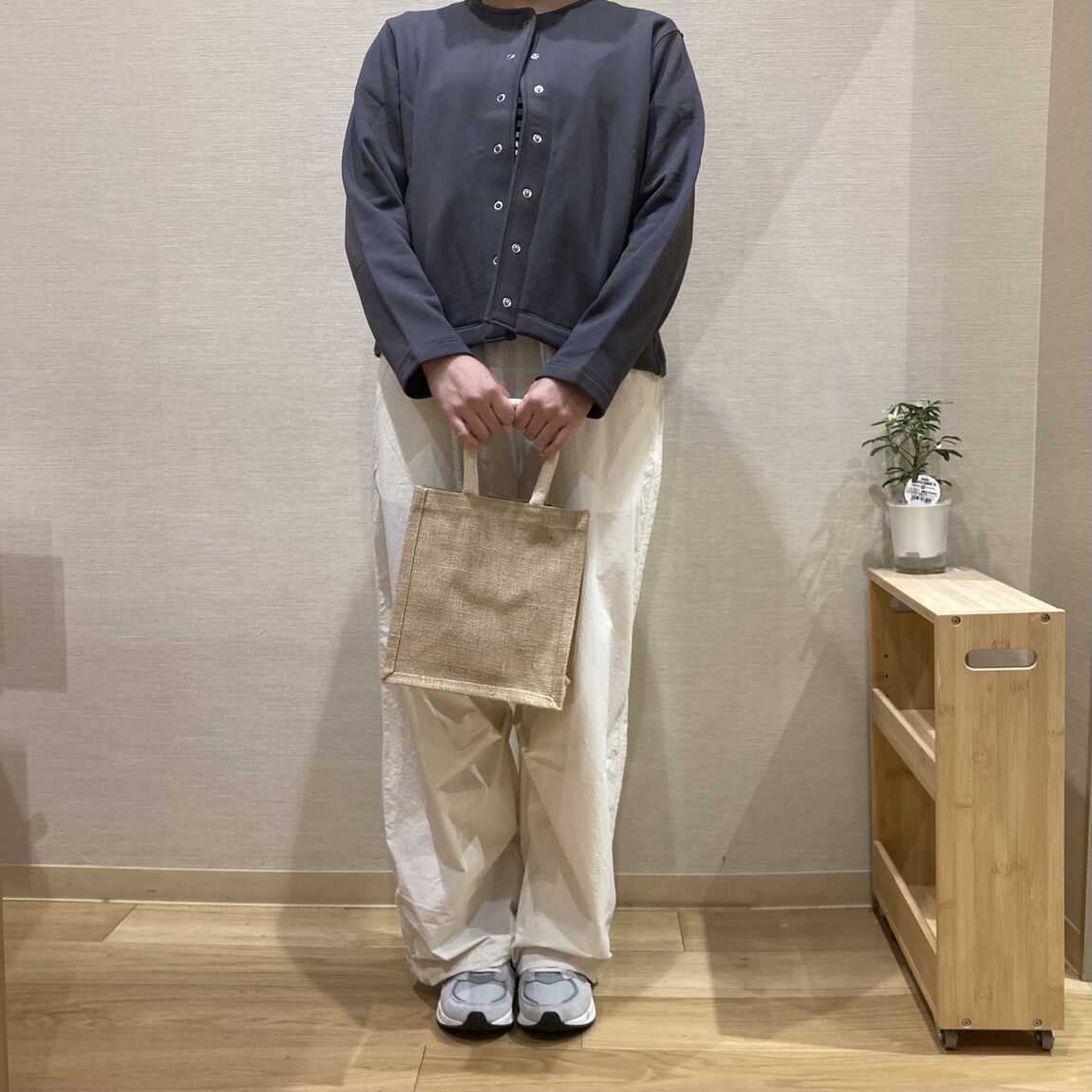 【Vタウン芥見】身長163cm