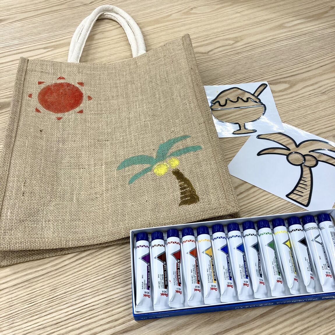 【Ｖタウン芥見】ジュートマイバッグに絵を描こう！