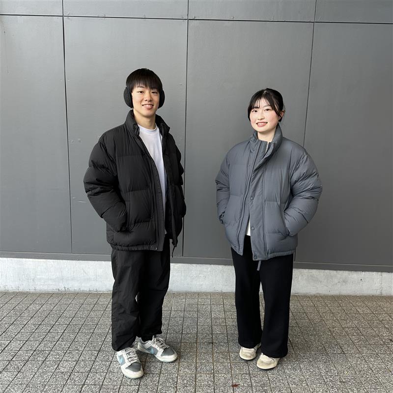 軽量ダウンポケッタブルジャケット