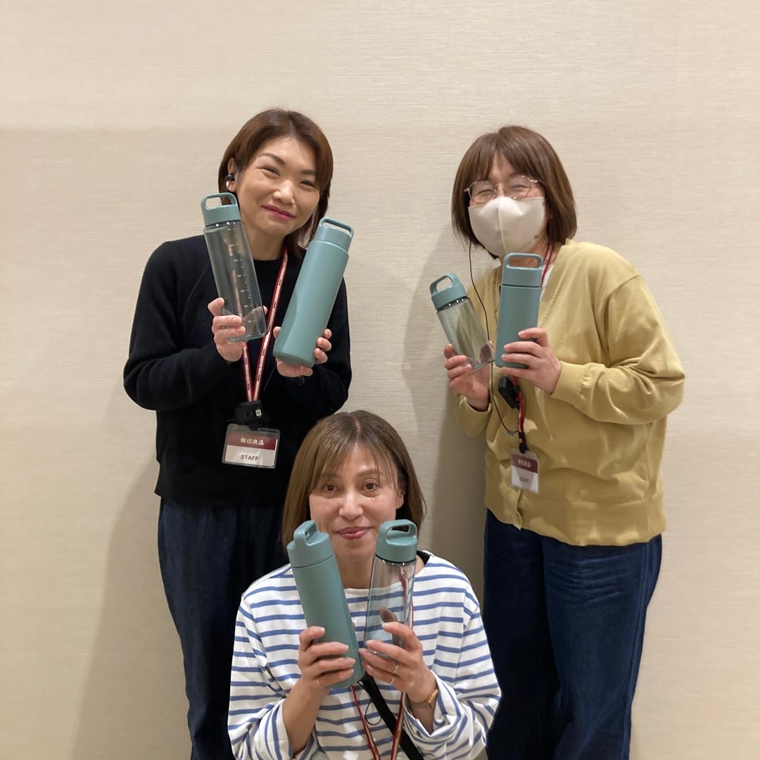 3人