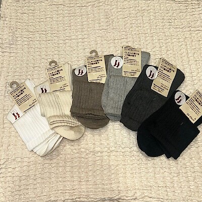 【シーナシーナ弘前】新商品くしゅっと履ける靴下をご紹介！