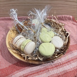 【イオンモールナゴヤドーム前】ドームジだよりVol.12｜『自分でつくる ２色のマカロン』 の作り方