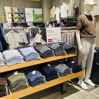 【フジグラン神辺】季節のおススメ商品、紳士天竺編みクルーネック半袖Tシャツ