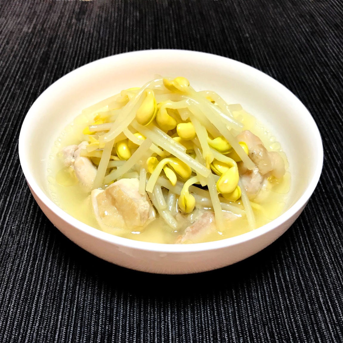 【堺北花田】豆もやしと鶏肉のスープ煮｜きょうのレシピ