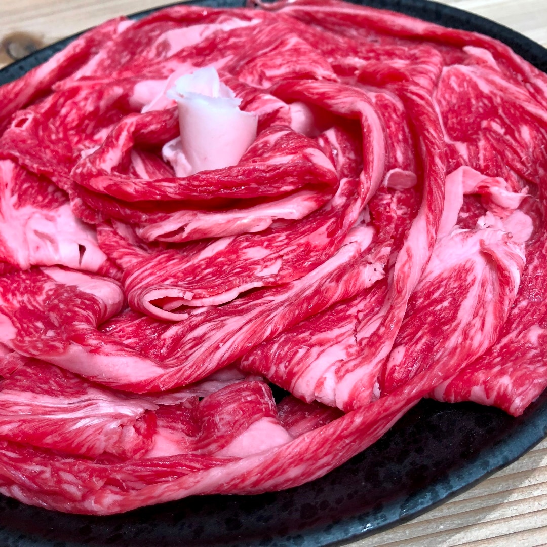 キービジュアル画像：すき焼き、焼きしゃぶ、炒めものに。『宮崎ハーブPremium 肩ロース 切落し』