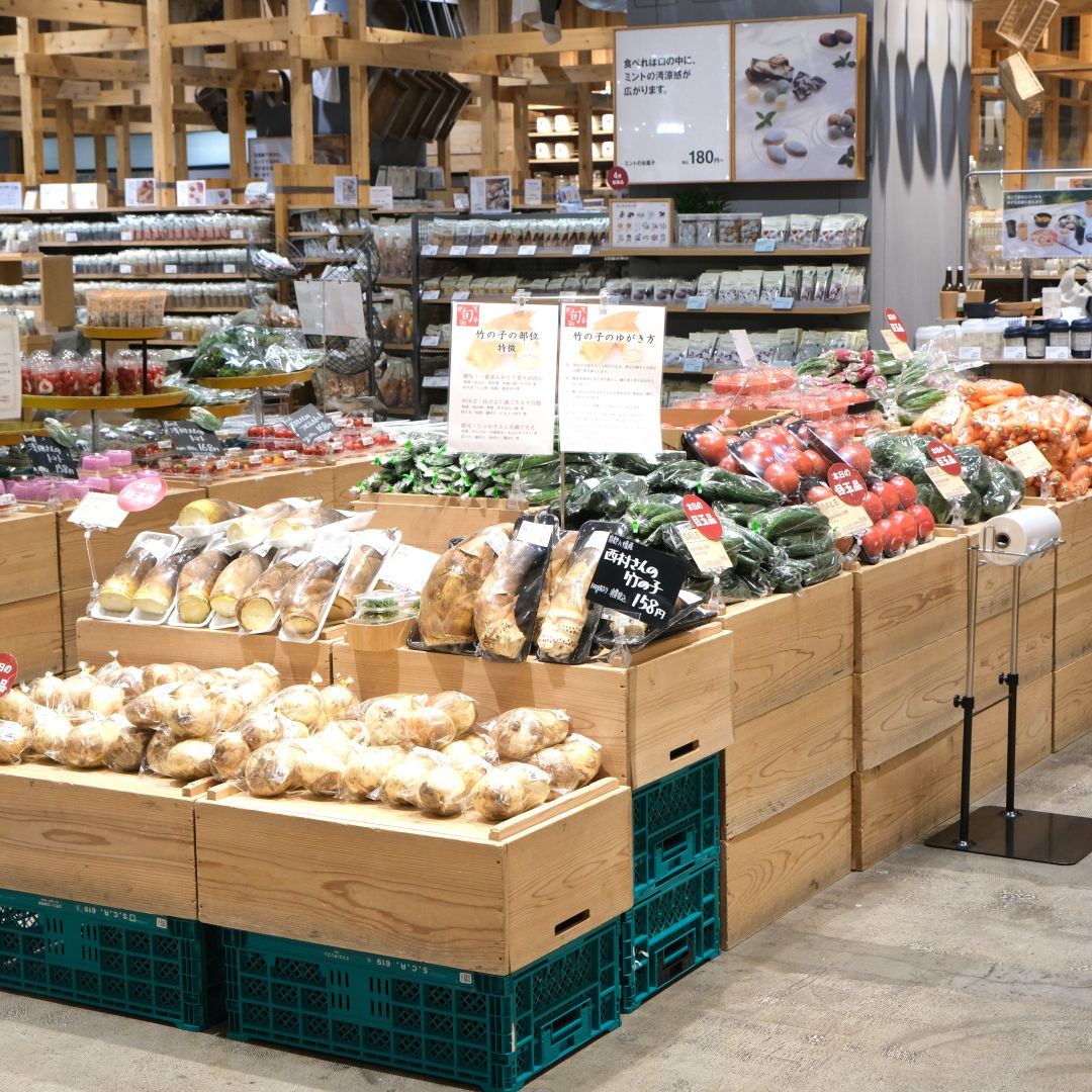 【堺北花田】西村さんの朝堀り竹の子、原口さんの朝採り古都華が入荷しました｜青果売場から