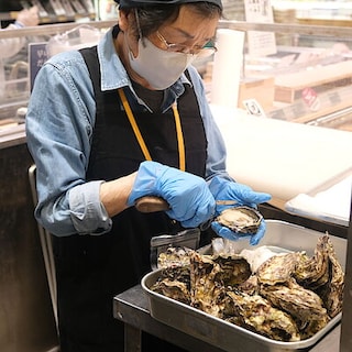 【堺北花田】かなわの殻付牡蠣、販売中です｜鮮魚売場から