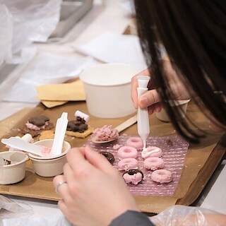 【堺北花田】ドーナツ型のチョコをつくろう｜イベントレポート