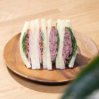 【堺北花田】ダイヤ製パンの三角サンド販売します