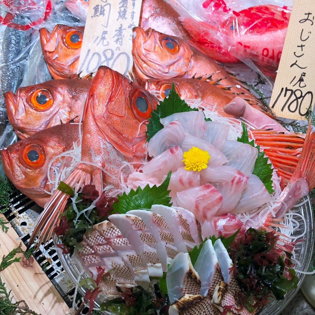 キービジュアル画像：きれいな赤色のお魚が入ってきました。鳥取県産『金時鯛』。