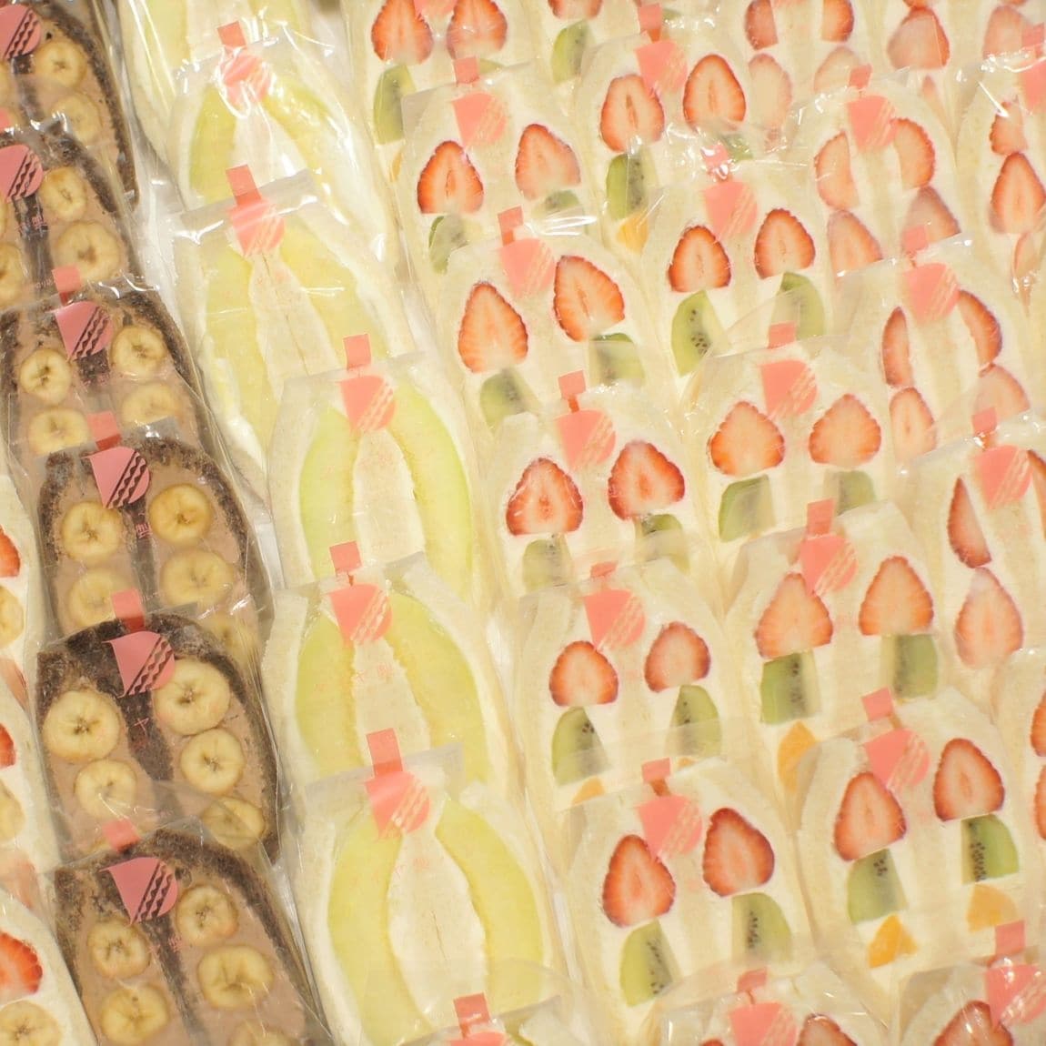 【堺北花田】ダイヤ製パンの三角サンド販売します