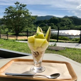 【みんなみの里】鴨川産　アクアメロンパフェ