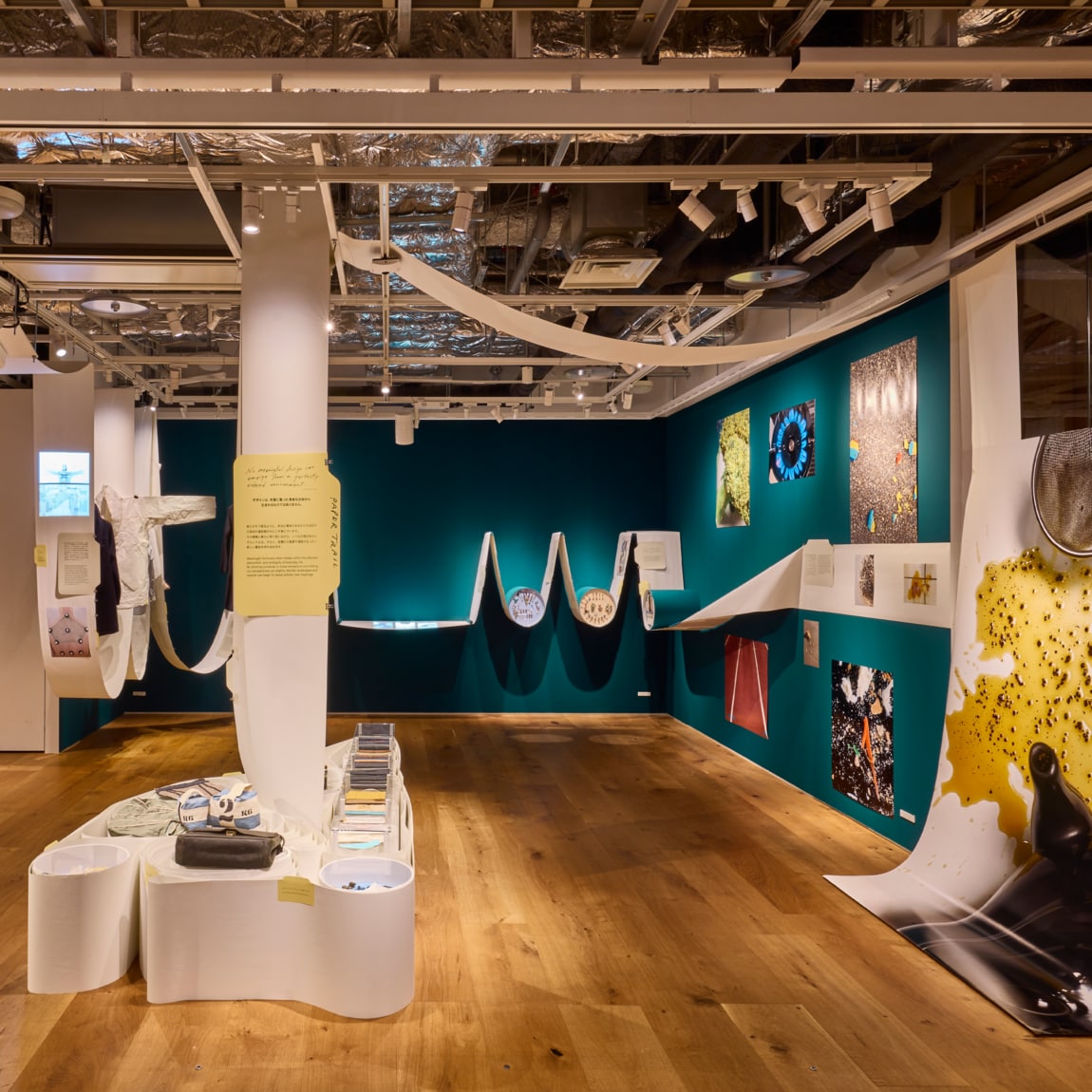  『Paper Trail』展　会場風景