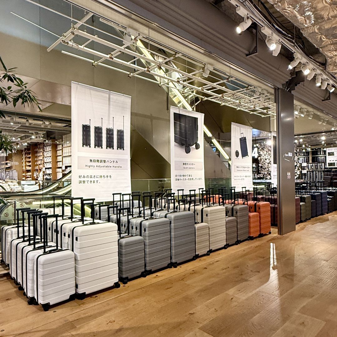 【銀座】キャリーケースに新しいカラーが加わりました