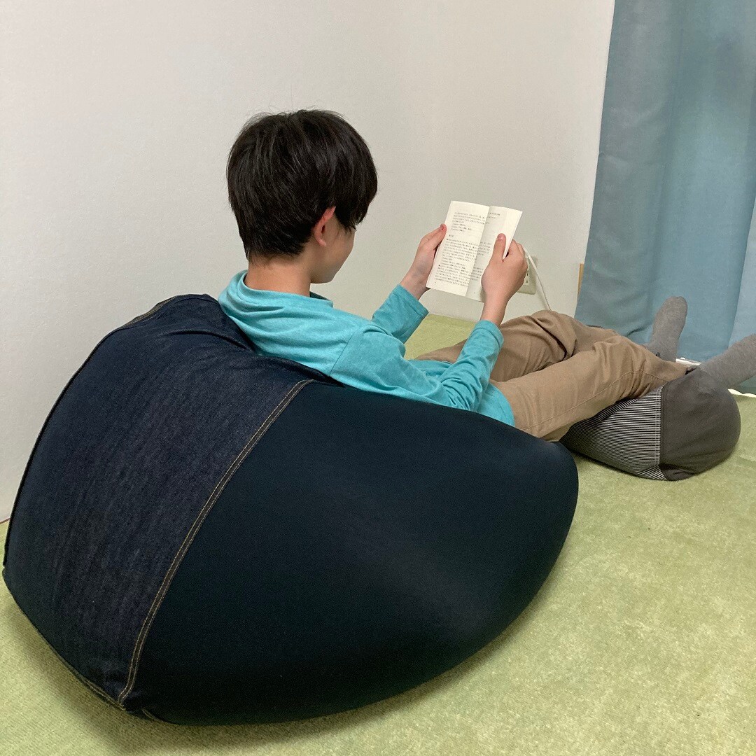 【アル・プラザ草津】体にフィットするソファ