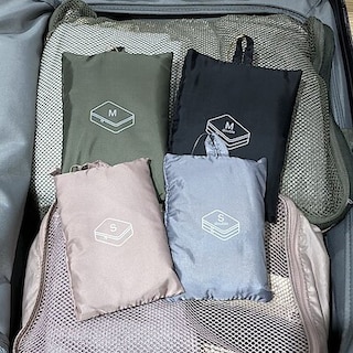 【アル・プラザ草津】旅行の荷物整理に。たためる仕分けケース