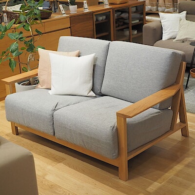 【直江津】木のぬくもりが感じられるソファ｜ソファ本体木製フレーム