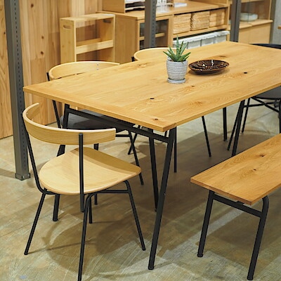 【直江津】木の風合いをいかした家具｜IDÉE SOUDIEUX TABLE