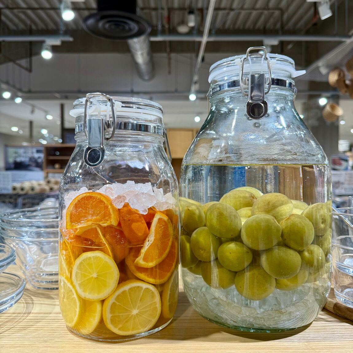 取っ手付き　果実酒用ビン