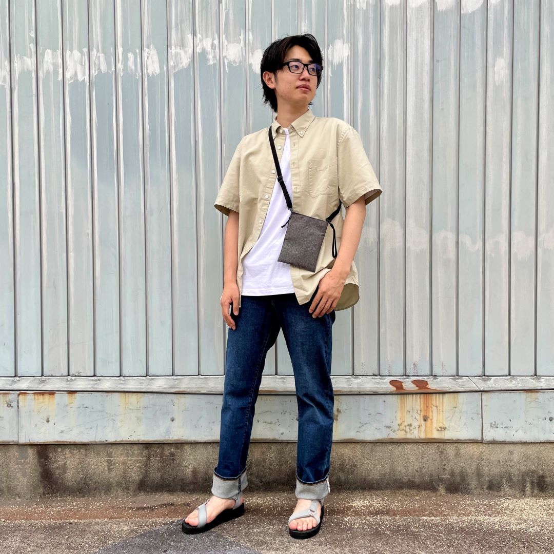シャツ