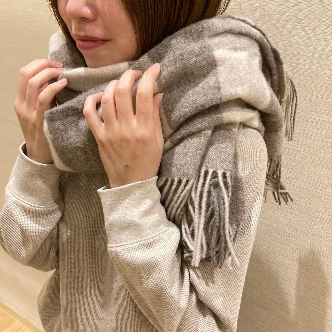 ふっくらウール大判ストール着用画像