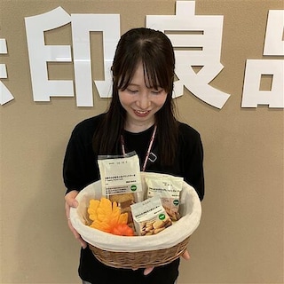【マルヤガーデンズ鹿児島】秋を楽しむほめられかぼちゃ｜新商品