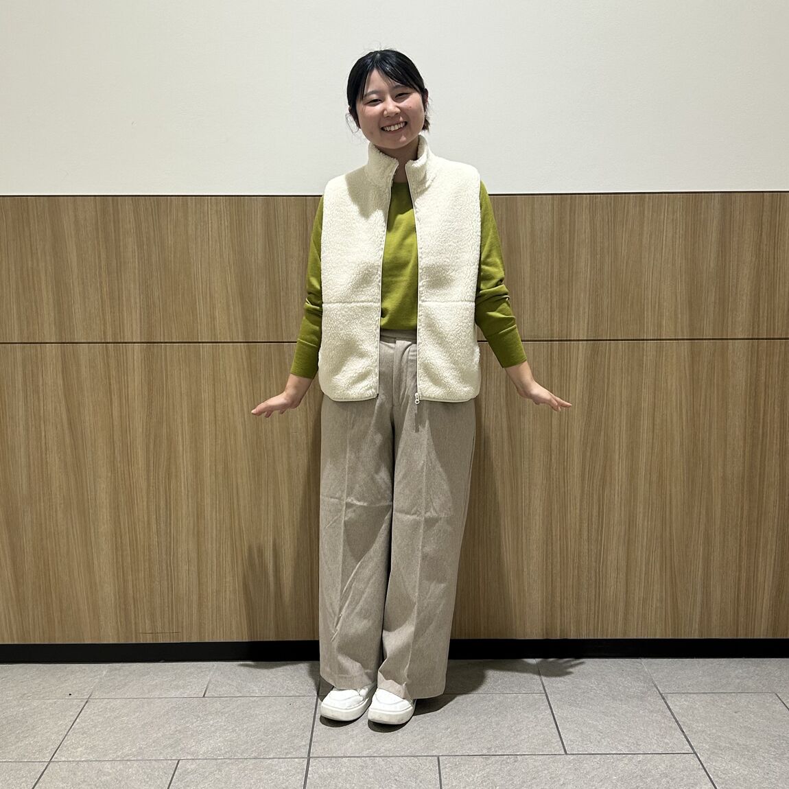 女性コーディネート全身