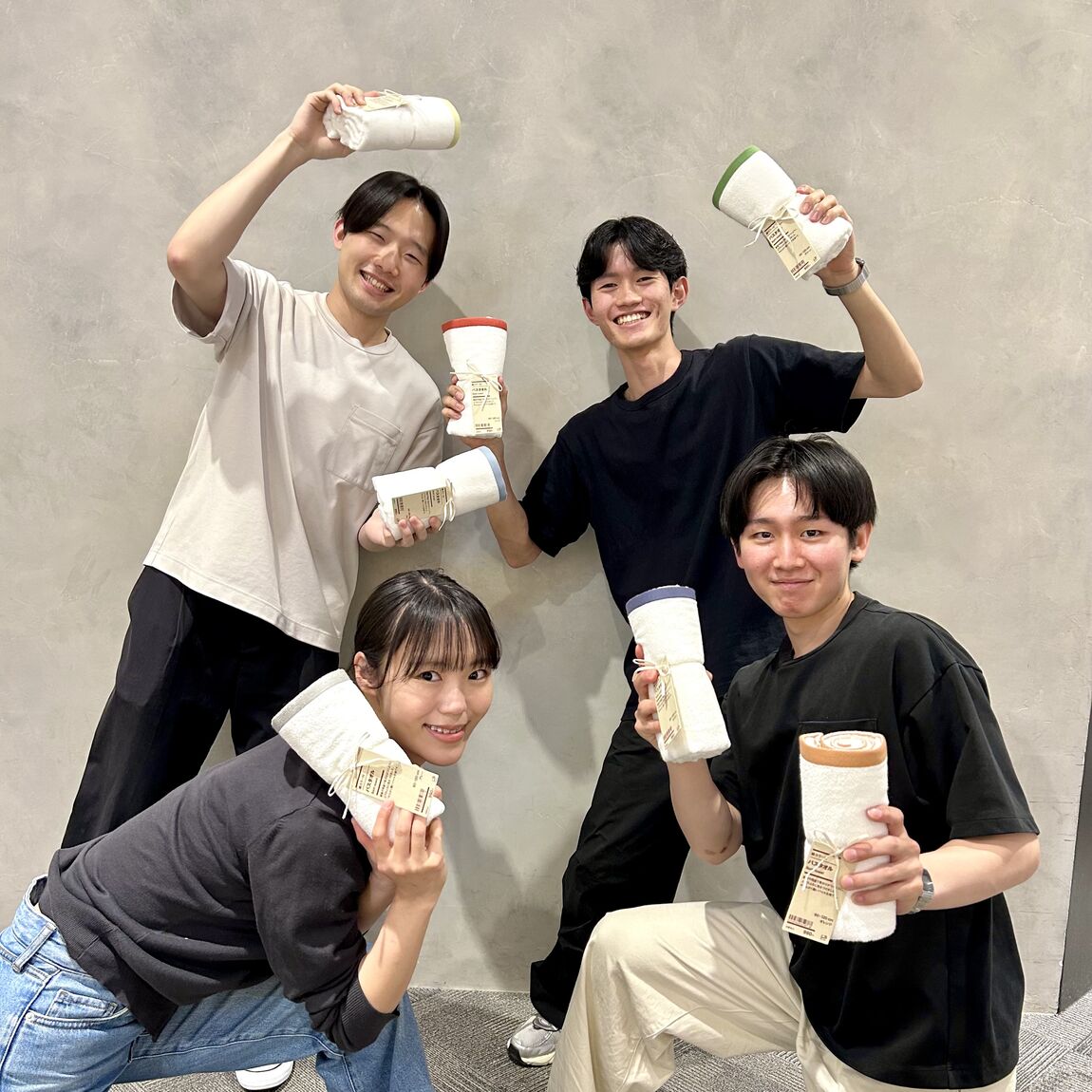 タオルを持っている写真