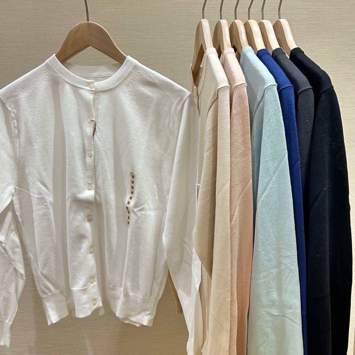 春先のお出かけに♪クルーネックカーディガン 