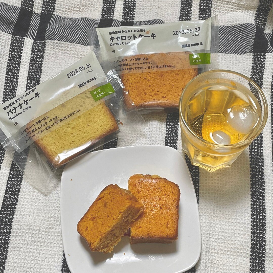 お茶とケーキ
