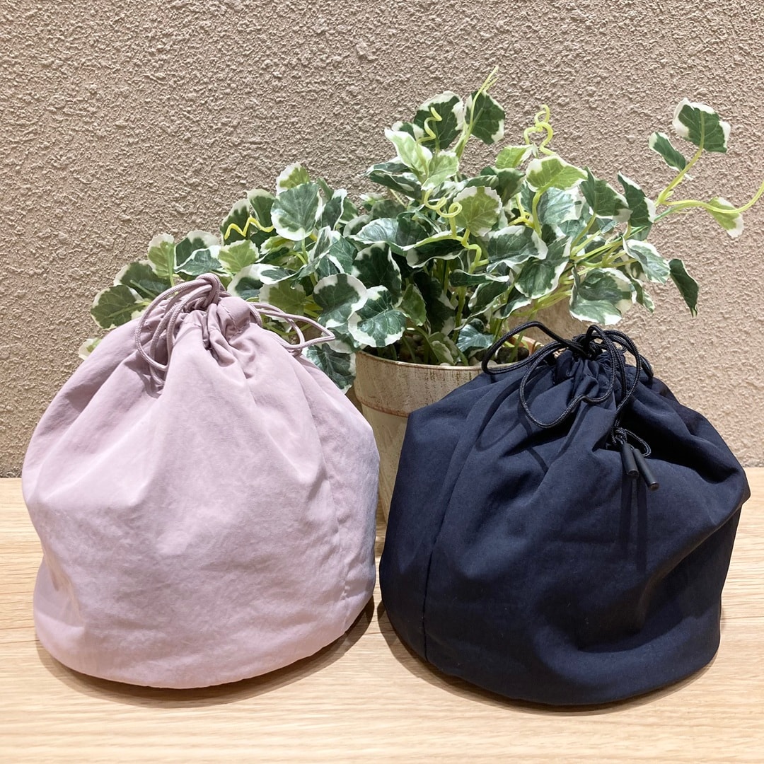 無印良品　撥水ナイロン巾着ポーチ