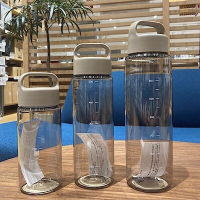 【フジグラン宇部】 目盛り付きボトル　新色が発売されました。