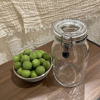 【アル・プラザ水口】梅酒づくりにぴったりな取っ手付き果実酒用ビン