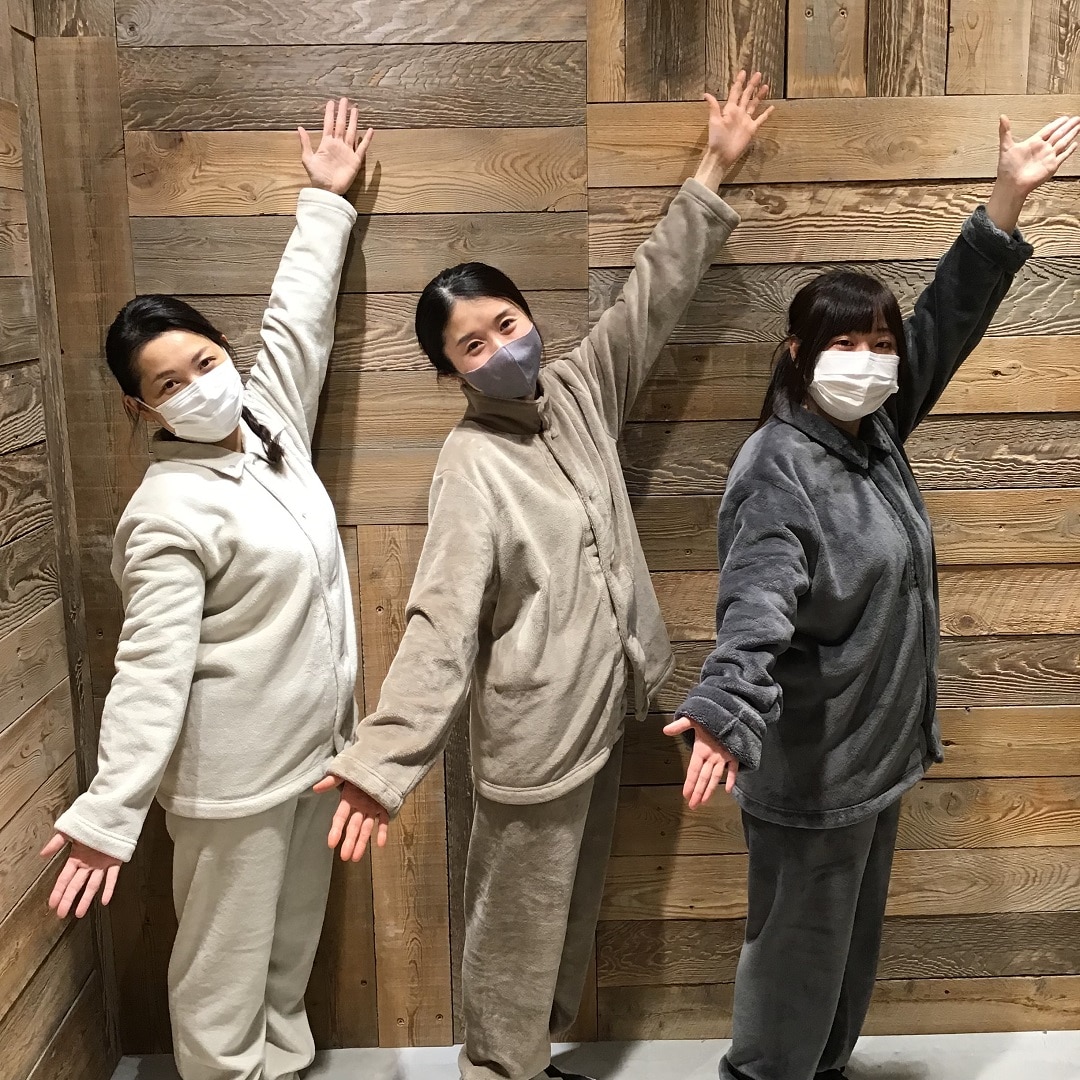 冬のおうち時間もあたたかく、着る毛布パジャマ