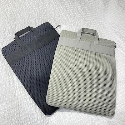 【ツルヤ塩尻広丘】縦型クッションパソコンケースが入荷しました