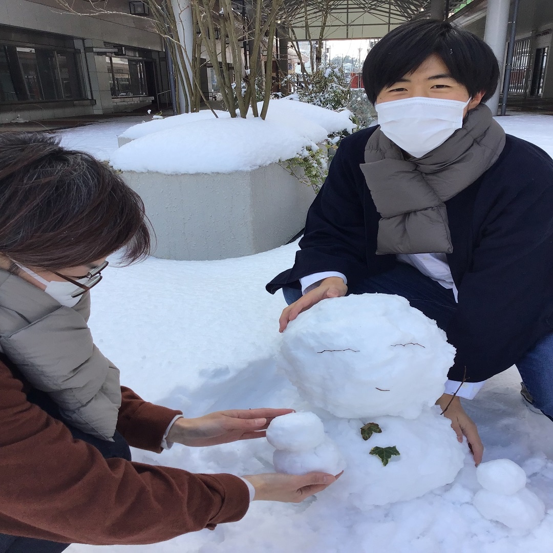 軽くて暖かいダウンマフラー