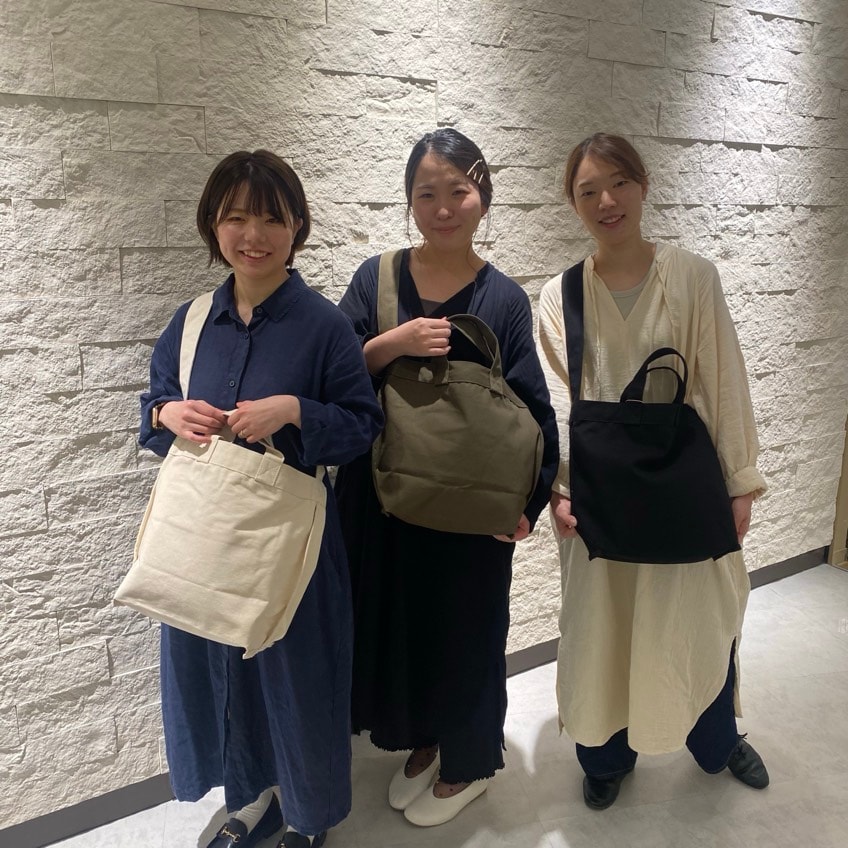 三人ななめ